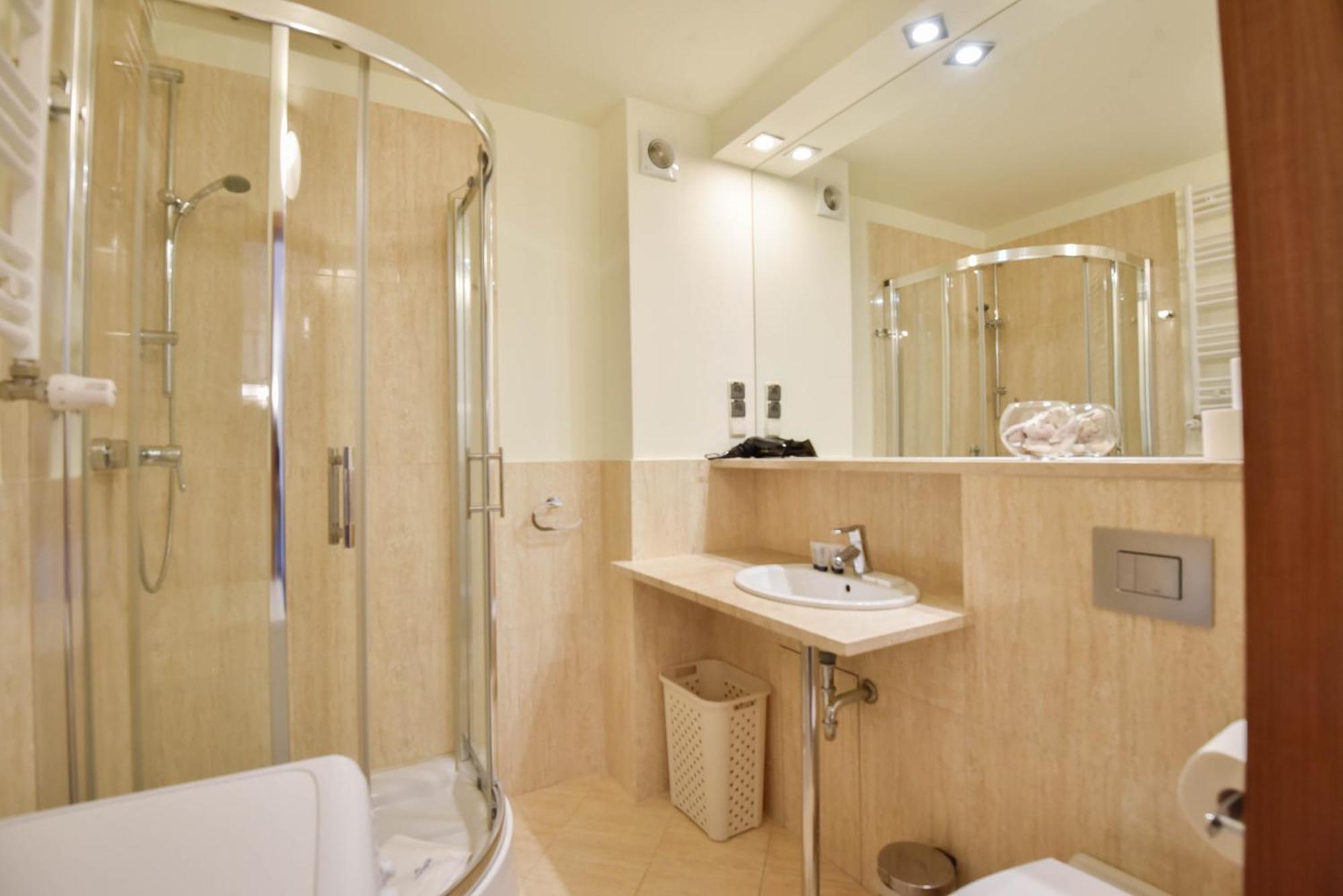 Apartamenty Mistral Z Parkingiem - Promenada & Morze - Apartamenty Na Wyspie سفينويتشي المظهر الخارجي الصورة