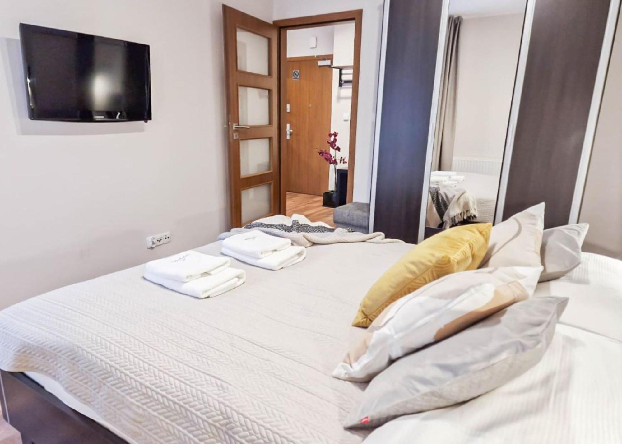 Apartamenty Mistral Z Parkingiem - Promenada & Morze - Apartamenty Na Wyspie سفينويتشي المظهر الخارجي الصورة